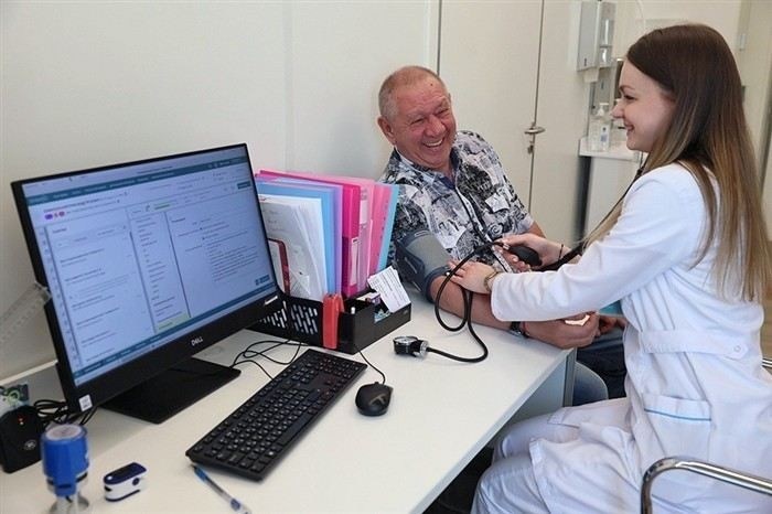 Кто несет бремя доказательства правильности лечения пациента в судебном процессе?