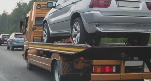 Как найти эвакуатор и вернуть свой автомобиль