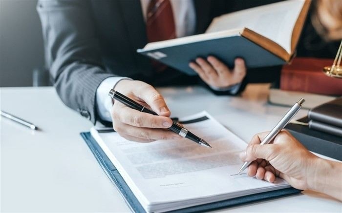 Оформление пенсионных выплат и страховки