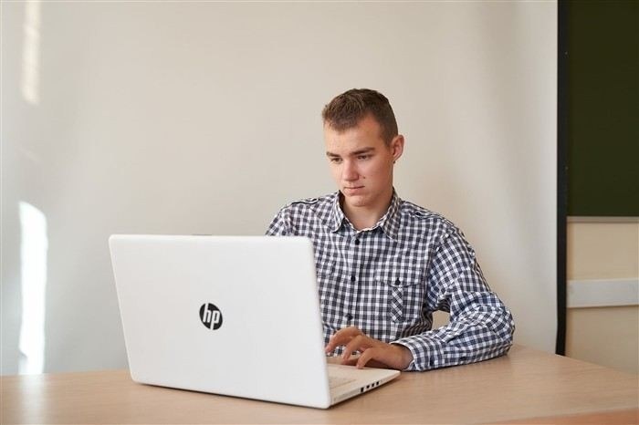 Вот пример детального плана информационной статьи с шестью заголовками