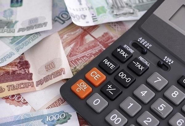 Первая зарплата: Когда новым сотрудникам ожидать первую выплату?