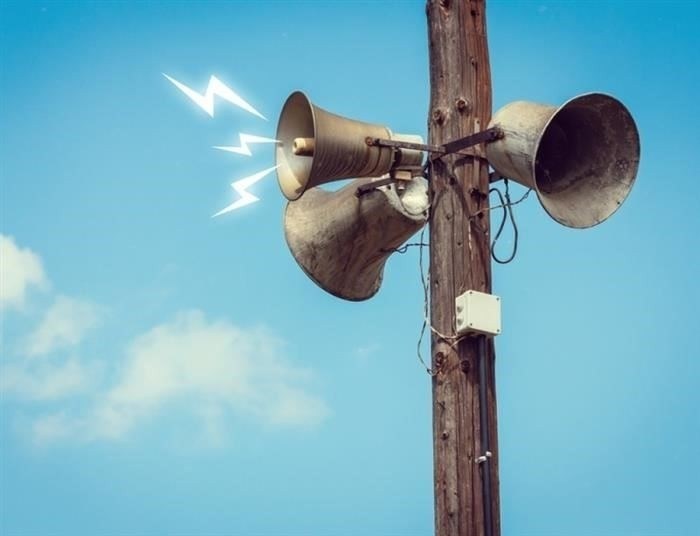 На что указывает непрерывный сигнал тревоги по всему городу?